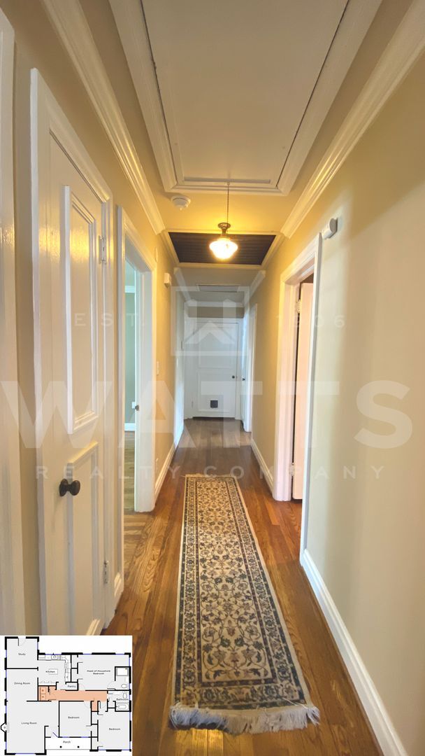 Building Photo - Beautiful Cottage Home located in Homewood