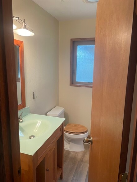 Main Floor Bathroom - 17135 SE Royer Rd