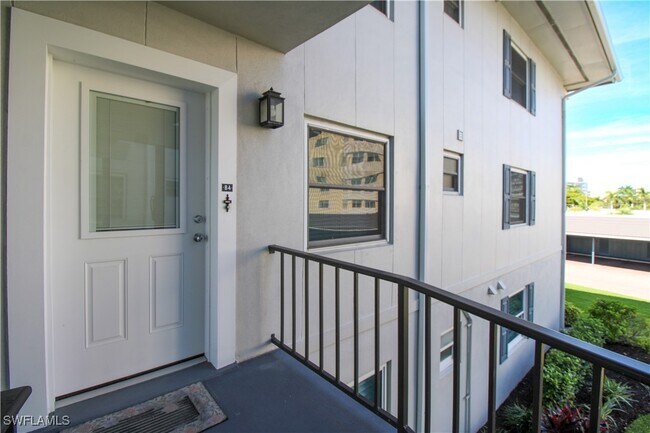 Building Photo - 3400 Gulf Shore Blvd N