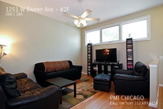 Building Photo - LOVELY Duplex, w/d, hdwd, updated kitchen,...