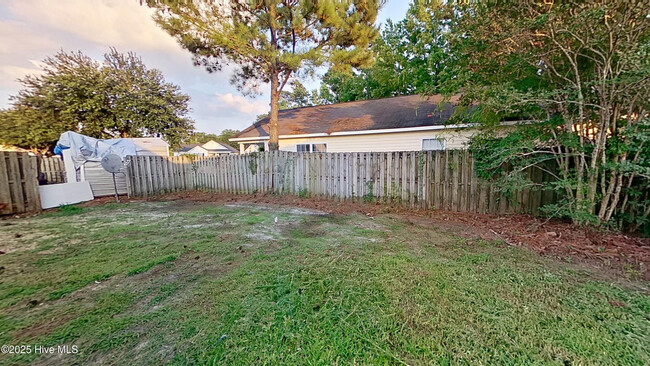 Building Photo - 4264 Sunglow Dr
