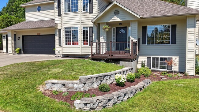 Building Photo - 10108 N Seminole Dr
