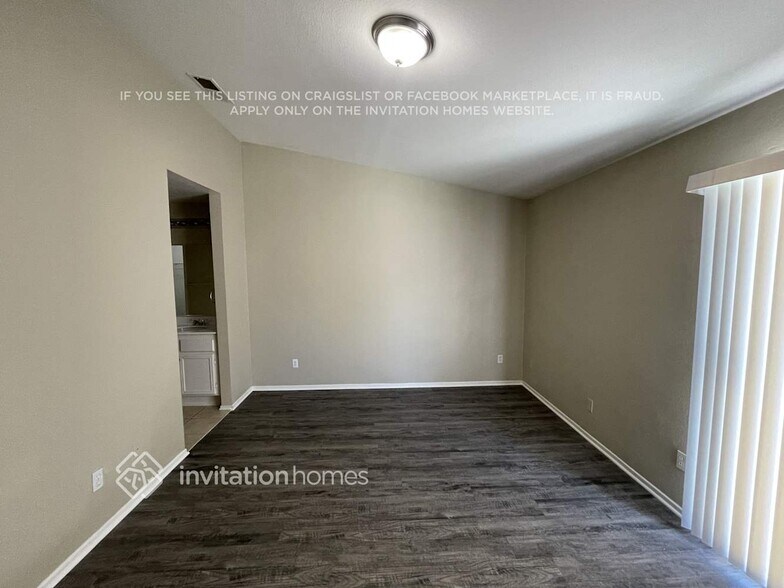 Building Photo - 25375 Mountain Springs St