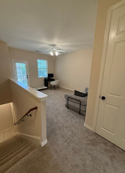 Loft space - 6406 Shakespeare Pl