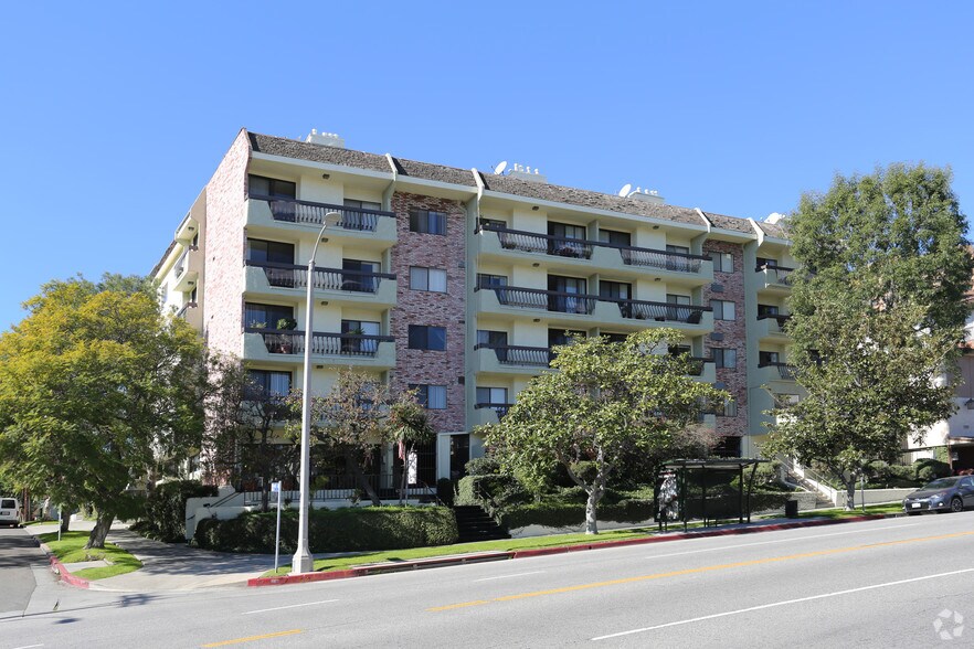 Primary Photo - Wellworth Towers Apartments