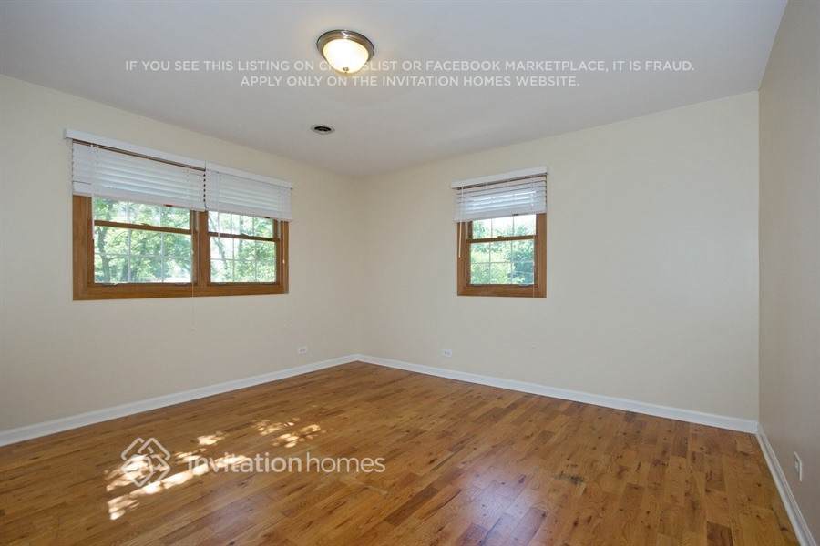 Building Photo - 358 N 2nd Ave