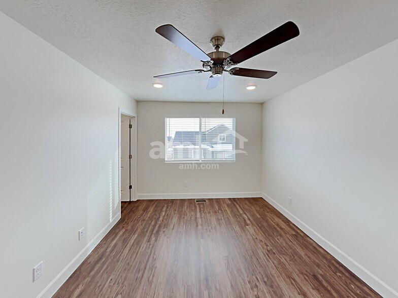 Building Photo - 2613 W 3340 S