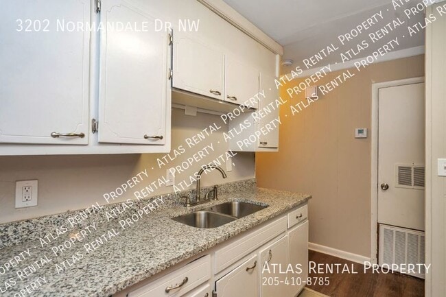 Building Photo - 3202 Normandale Dr NW
