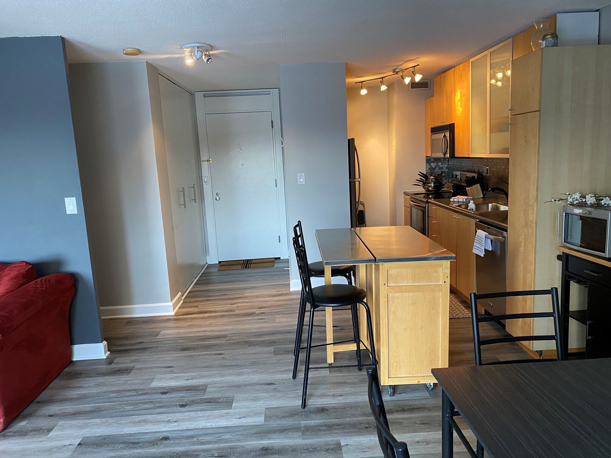 Building Photo - 15 S 1st St