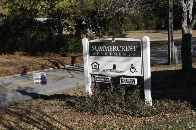 Building Photo - Summercrest Apartments