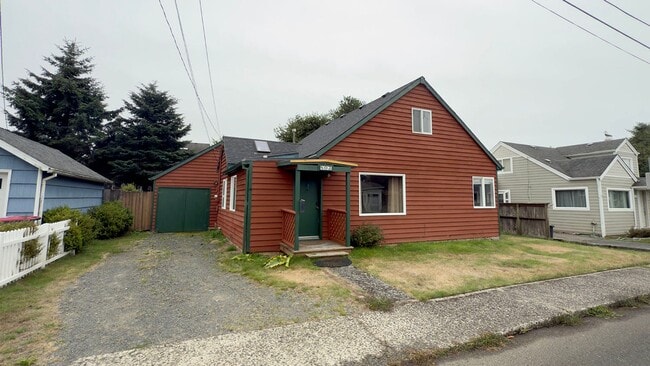 Primary Photo - 803 6th Ave