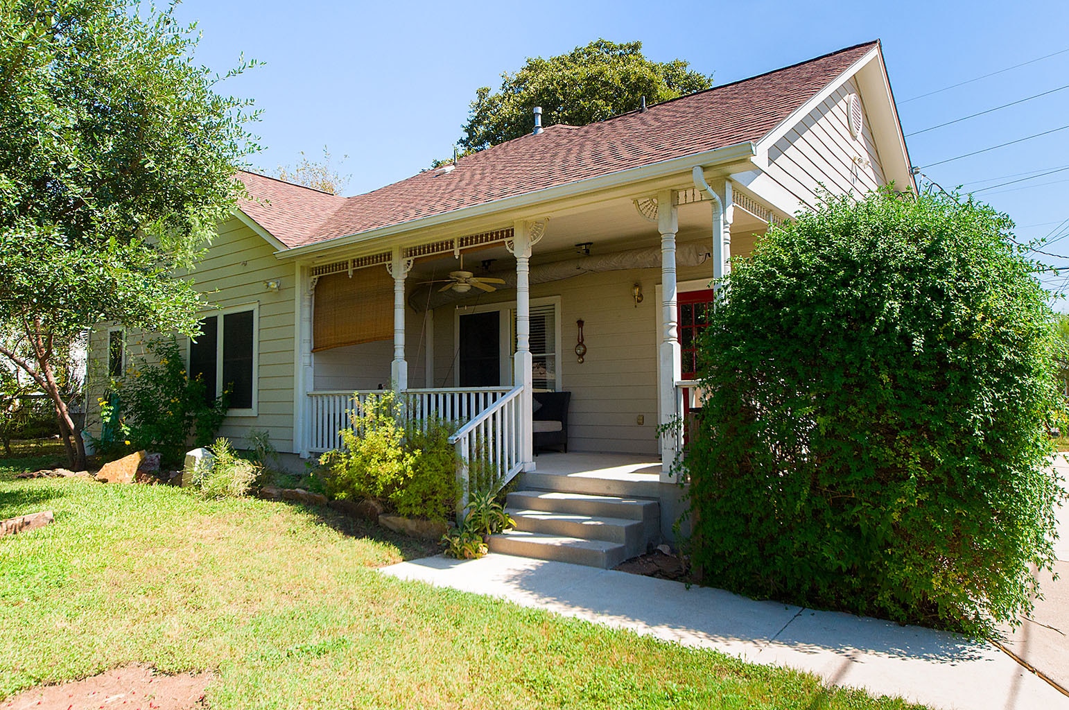 Backporch - 1204 San Bernard St