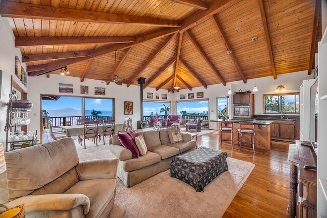 Building Photo - Fully Furnished 4BR in Kula. Garage, Bonus...