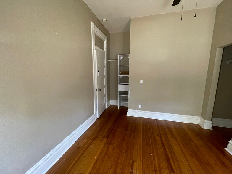 Building Photo - 2664 Nebraska Ave