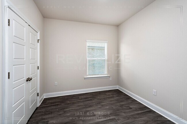 Building Photo - New Construction 4 Bed 2 Bath Cottage in Spanish Fort