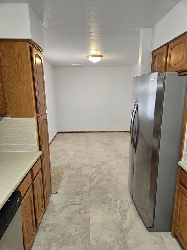 Building Photo - Single Story 3 Bedroom, 2 Bath in Phoenix