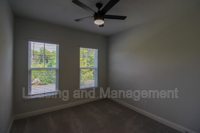 Building Photo - 2234 Henry Tecklenburg Dr