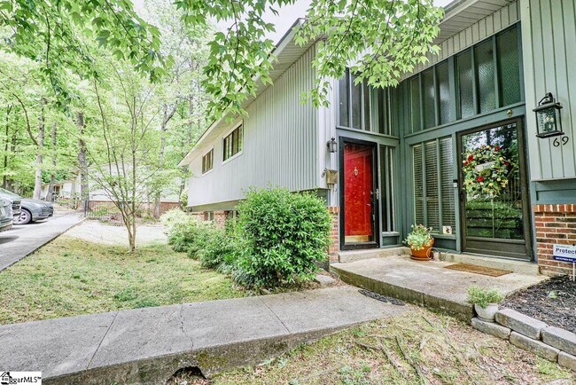 Primary Photo - 70 Briarview Cir