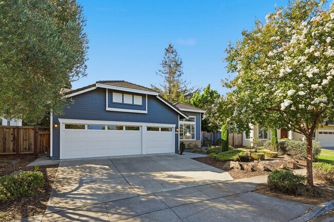 Building Photo - 1439 Gordon Dr