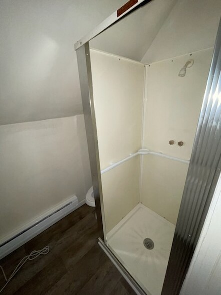 Building Photo - 983 Nathaniel Rd