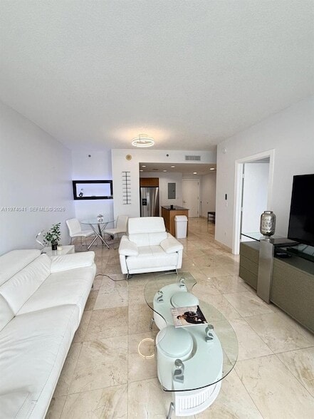 Building Photo - 1050 Brickell Ave