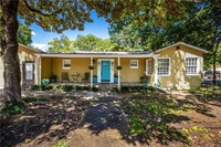 Building Photo - 208 Florence Dr
