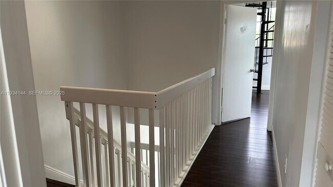 Building Photo - 8834 SW 130th Ct