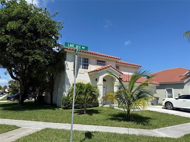 Building Photo - 10646 Lake Oak Way