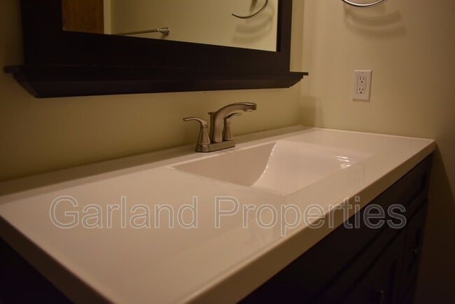 Building Photo - 113 Norfolk Ave SW