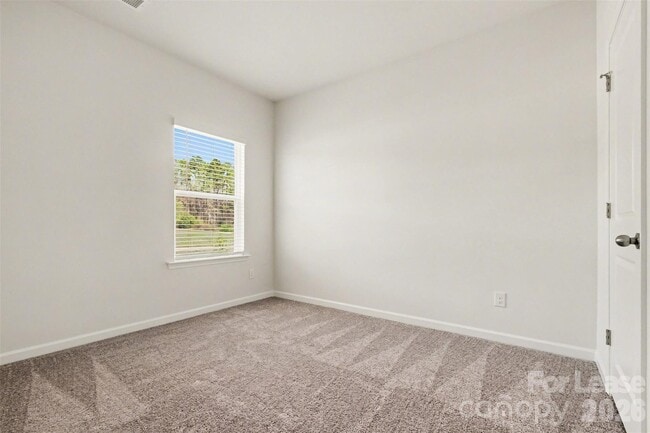 Building Photo - 1715 Troon Dr