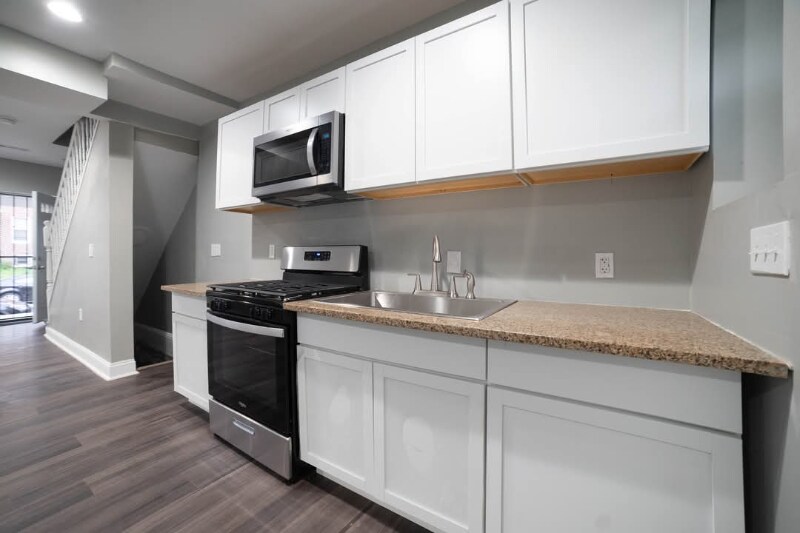 Building Photo - 3218 Elmley Ave
