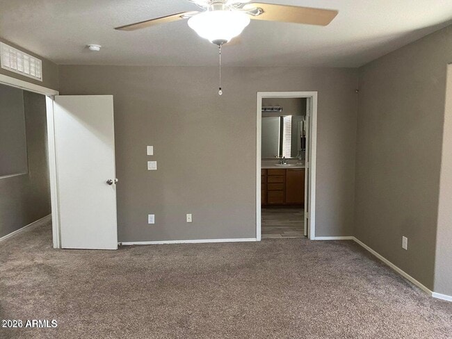 Building Photo - 15791 W Caribbean Ln