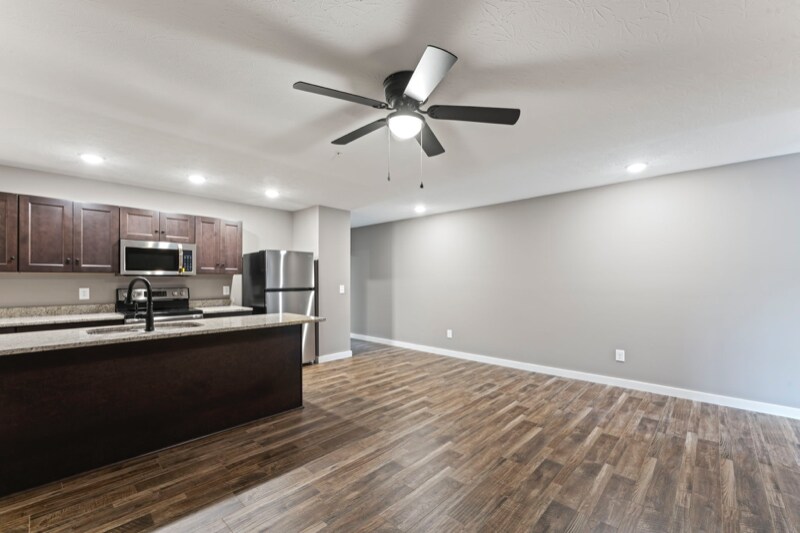 Building Photo - 139Dixon Dr