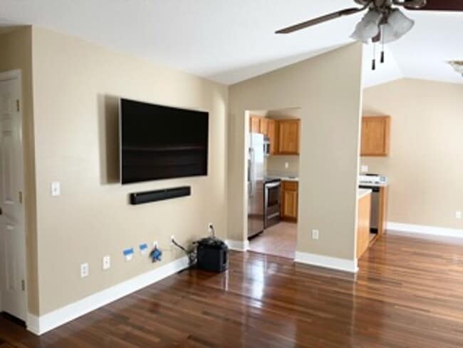 Building Photo - Powell/Anderson County 37849 - 3 bedroom, ...