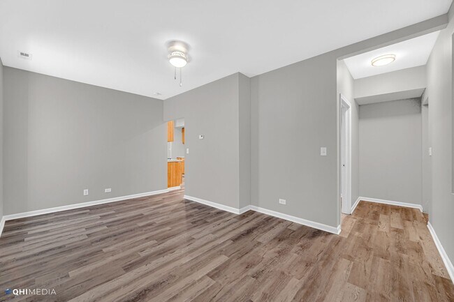 Building Photo - 1522 Fischrupp Ave