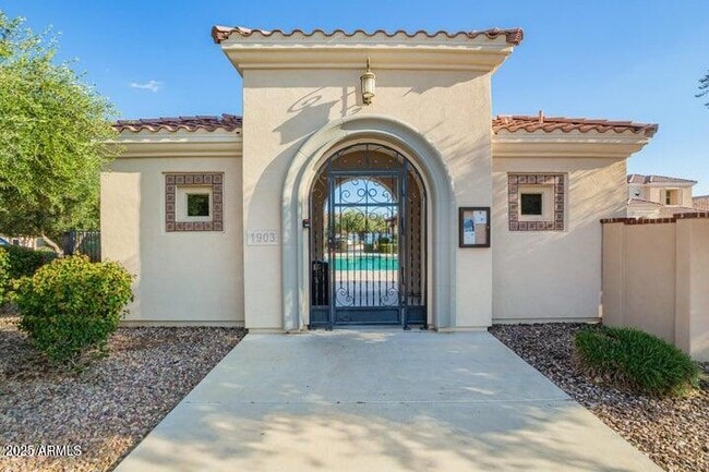 Building Photo - 4107 S Pecan Dr