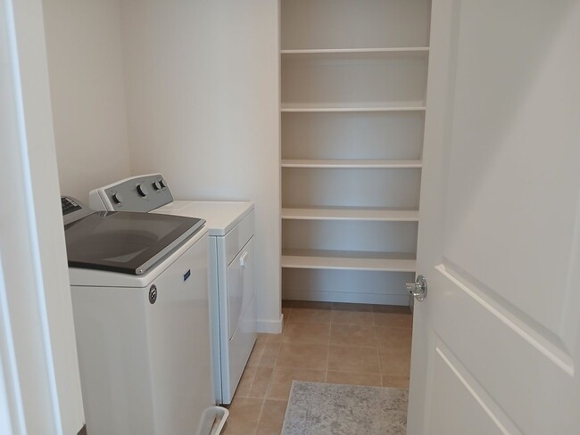 Building Photo - 1284 Warmth Ct