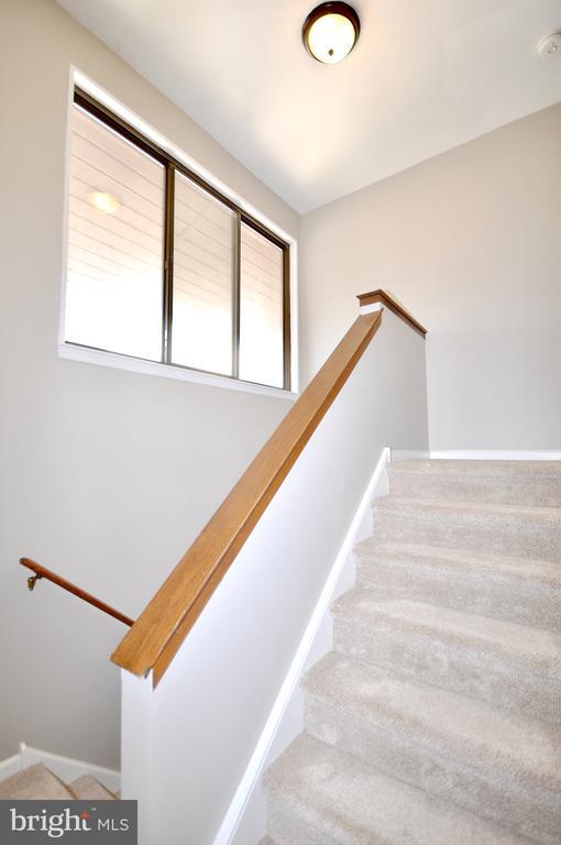 Building Photo - 6 Aspen Way