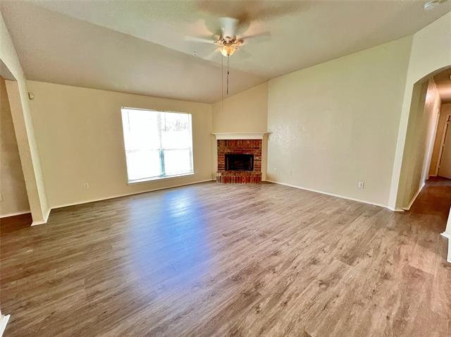 Building Photo - 1103 Savage Dr