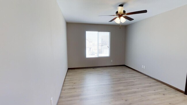 Building Photo - 8720 E Harry St