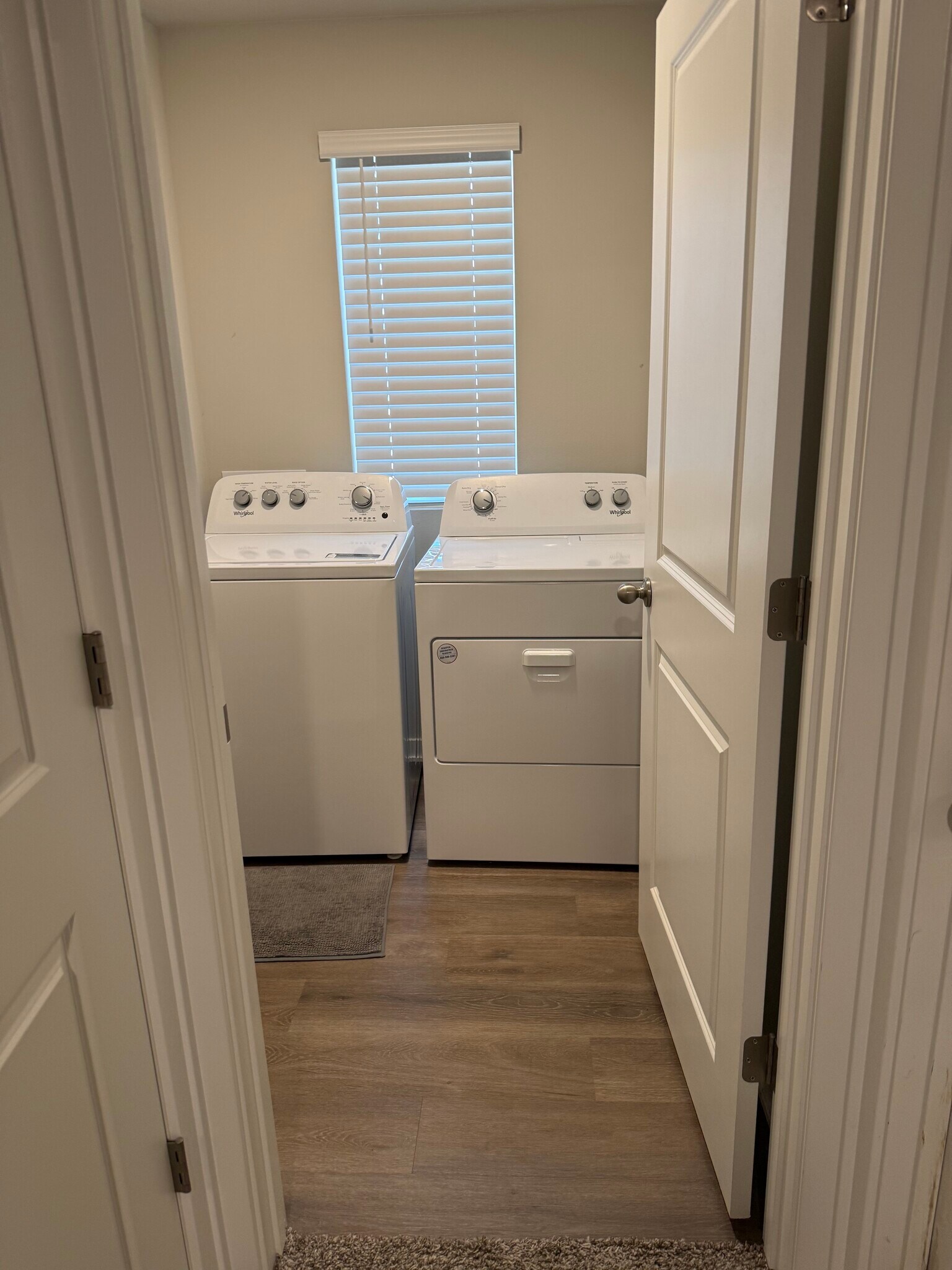 Laundry room - 4521 SE Ember Ln