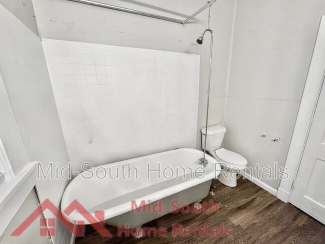 Building Photo - 1277 Carr Ave