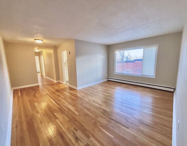 Interior Photo - 737 Longfellow Street NW