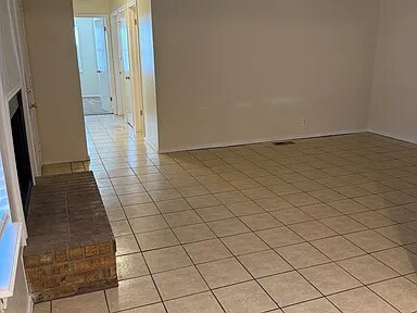 Building Photo - 1900 Dover St