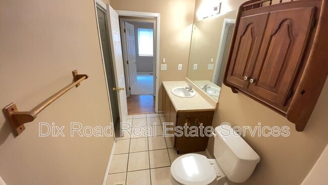 Building Photo - 1713 Bonita Dr