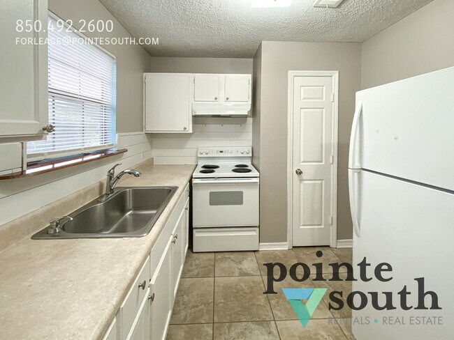 Building Photo - 6399 Schoel Ln