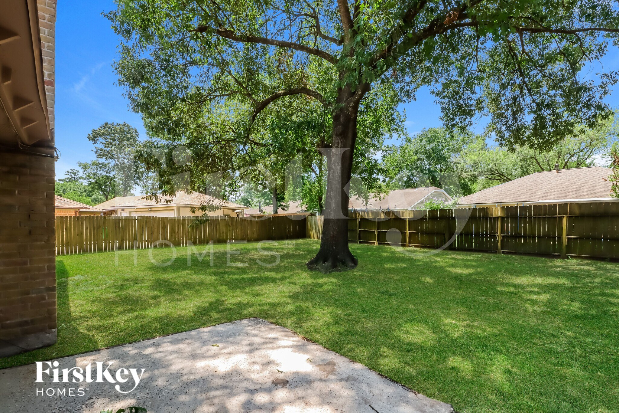 Building Photo - 24023 Spring Mill Ln