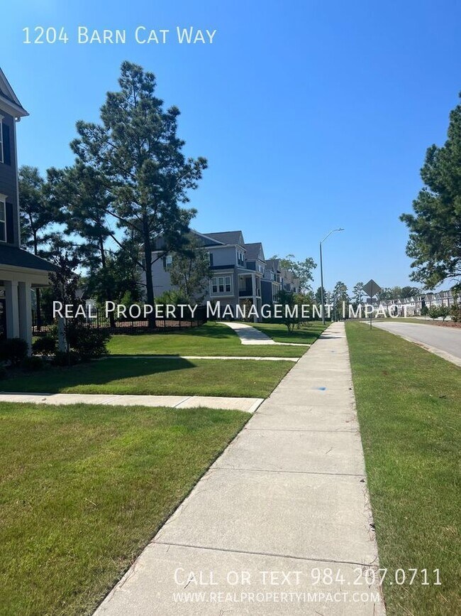 Building Photo - 1204 Barn Cat Way