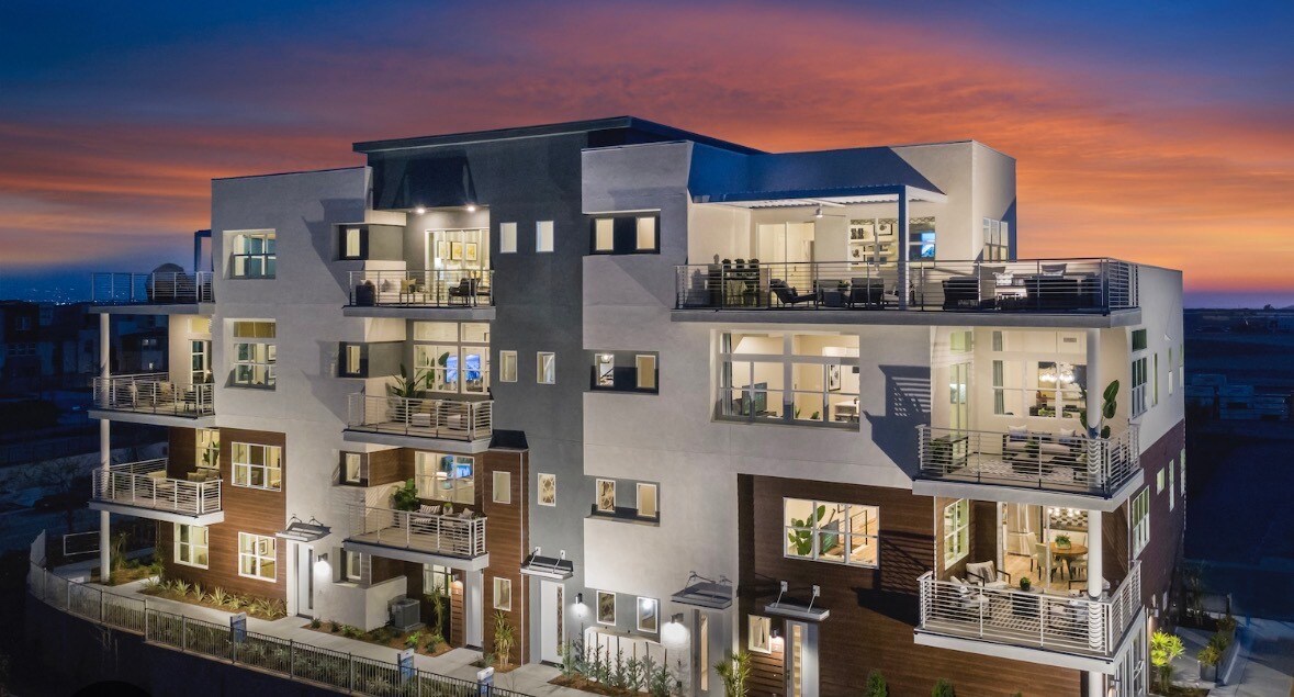 Building Photo - 2065 Bravo Loop