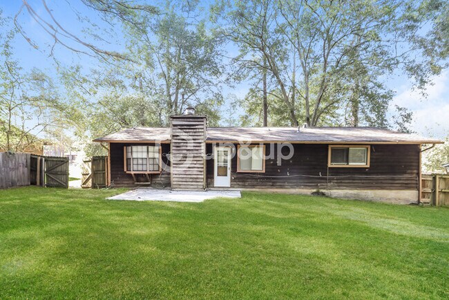 Building Photo - Fantastic 3bd/2ba home! Let yourself in!